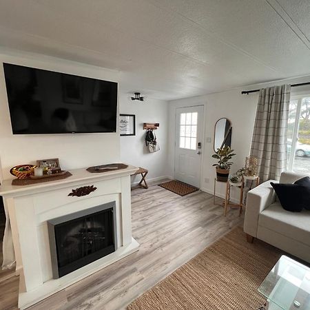 Villa Tiki Escape W/ Amazing Mountain And Marsh Backdrop à Rockaway Beach Extérieur photo